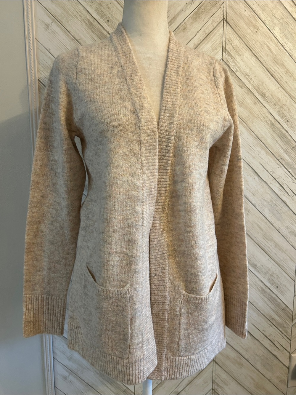 Staccato open front cardigan sweater in marbled beige size Small